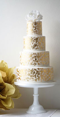 золотой свадебный торт