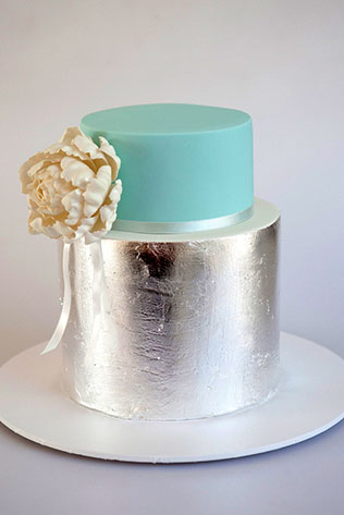 серебряный свадебный торт