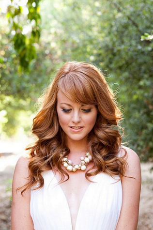 прическа невесты 2019, свадебная прическа с локонами