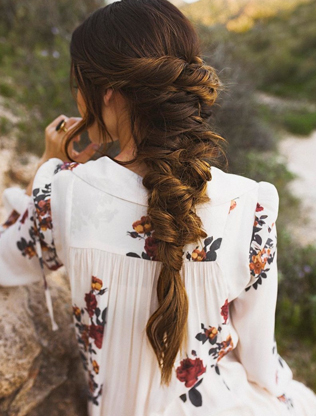 прическа невесты 2019, свадебная прическа с плетением, свадебная прическа с косами 