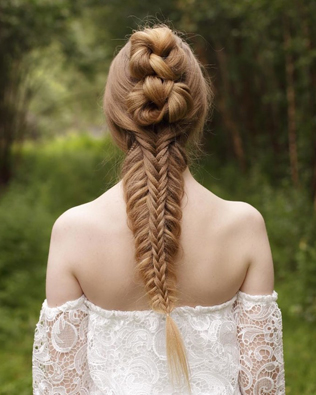 прическа невесты 2019, свадебная прическа с плетением, свадебная прическа с косами 