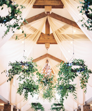 тренды свадебного декора 2019, декор потолка 