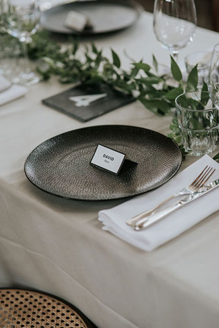 тренды свадебного декора 2019, свадьба в стиле индастриал лофт, урбан и минимализм 