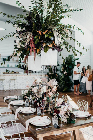 тренды свадебного декора 2019, необычная свадебная флористика