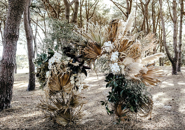 тренды свадебного декора 2019, необычная свадебная флористика