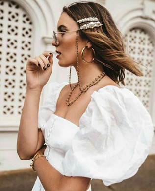 свадебные прически 2021, невеста с каре, украшения для свадебной прически 