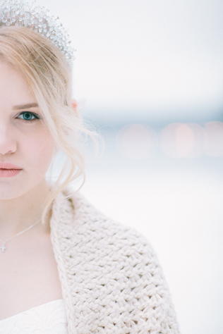 Зимняя свадьба на Даче Винтера - с особым, северным колоритом. Фотограф Анна Забродина 