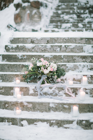 Зимняя свадьба на Даче Винтера - с особым, северным колоритом. Фотограф Анна Забродина 