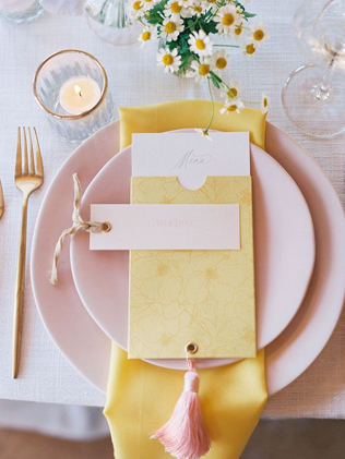 85 идей как сервировать стол на свадьбу 