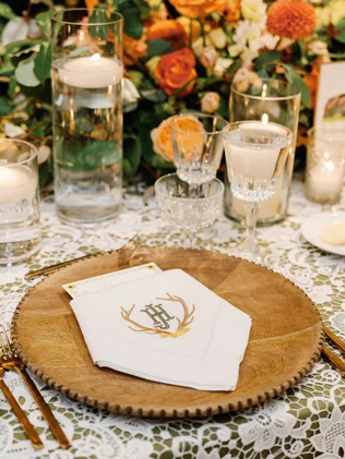 85 идей как сервировать стол на свадьбу 