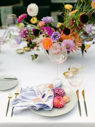 85 идей как сервировать стол на свадьбу 