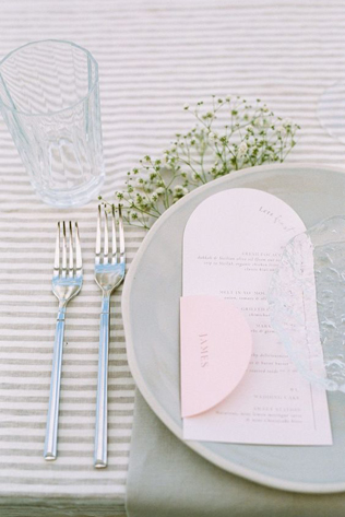 85 идей как сервировать стол на свадьбу 