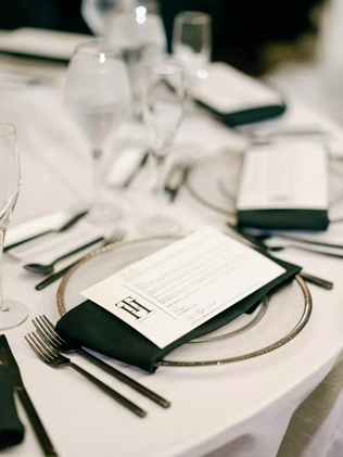 85 идей как сервировать стол на свадьбу 