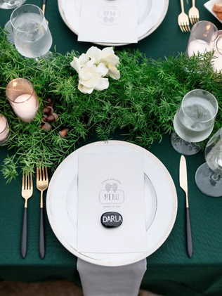 85 идей как сервировать стол на свадьбу 