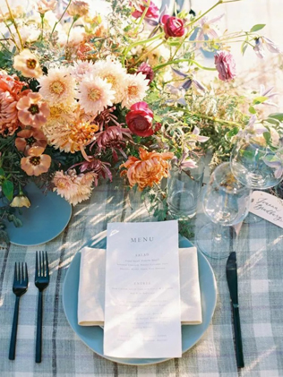 85 идей как сервировать стол на свадьбу 