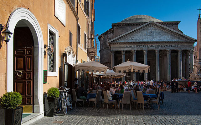 отель Sole al Pantheon Rome в Риме