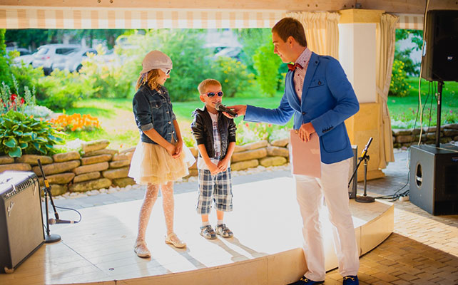 Ведущий Павел Шашлов