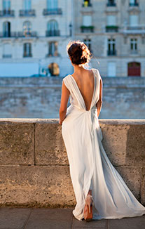 летние свадебные платья с открытой спиной