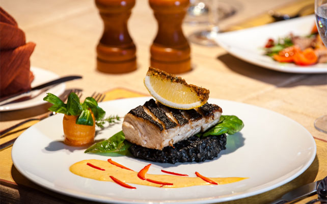 Отель Radi Un Draugi в Риге