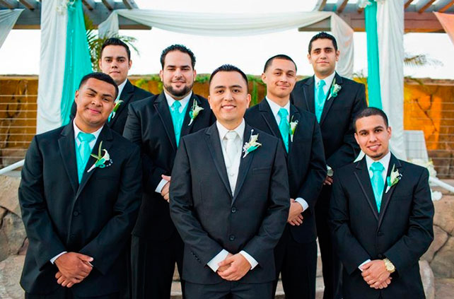 жених и друзья жениха в стиле Тиффани