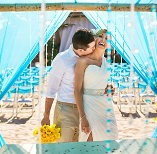 декор церемонии в стиле Тиффани