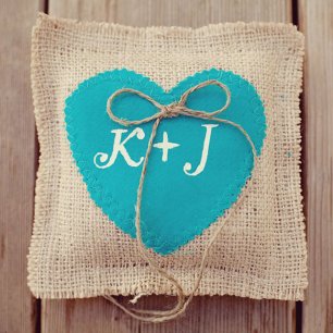 Подушечки для колец для различных стилей свадьбы