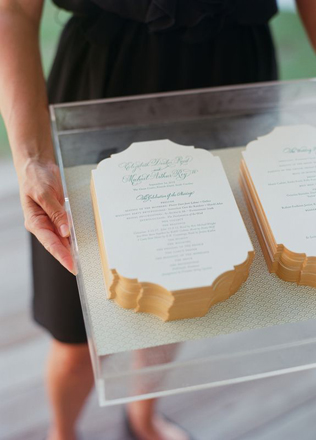 Свадьба в деталях: прозрачное акриловое стекло 