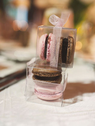 Свадьба в деталях: прозрачное акриловое стекло 