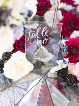 Свадьба в деталях: прозрачное акриловое стекло 