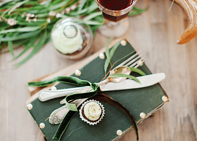 весенняя фотосессия невесты, декор стола