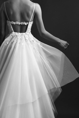 Коллекция свадебных платьев Allison Webb осень 2019 