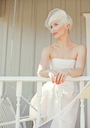 Стильные альтернативы классической фате, вуаль, bridal caps и кружевные ленты