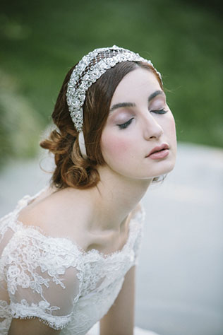 Стильные альтернативы классической фате, вуаль, bridal caps и кружевные ленты