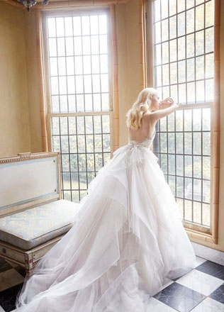 Коллекция свадебных платьев Alvina Valenta весна-лето 2016 