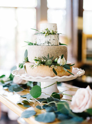 Аппетитный тренд: сырный торт на свадьбу 