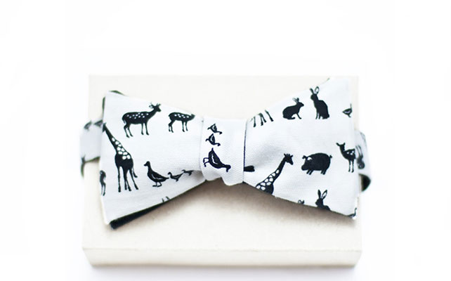 Галстук-бабочка в деревенском стиле свадьбы