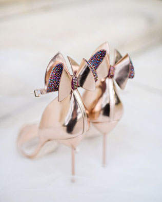 Завяжи на бантик: 40 свадебных туфелек и босоножек 