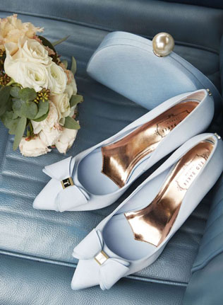 Завяжи на бантик: 40 свадебных туфелек и босоножек 