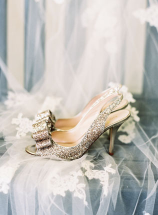 Завяжи на бантик: 40 свадебных туфелек и босоножек 