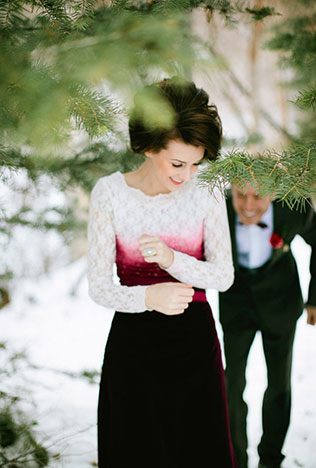 бархат в декоре свадьбы, бархатное свадебное платье