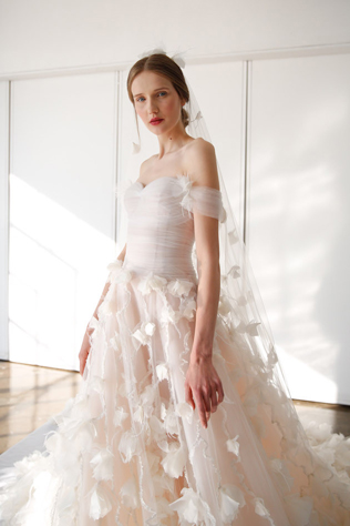 40 лучших beauty-образов Недели свадебной моды весна-лето 2017 