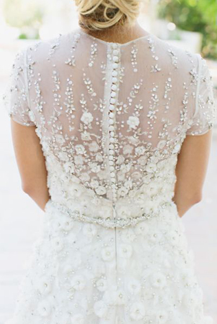 Культовые спинки свадебных платьев 