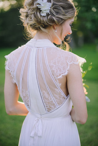 Культовые спинки свадебных платьев 