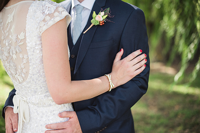 Культовые спинки свадебных платьев 