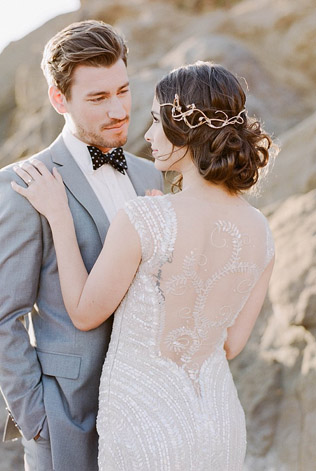 Культовые спинки свадебных платьев 