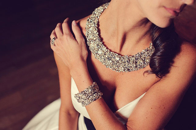 бижутерия невесты, колье с камнями