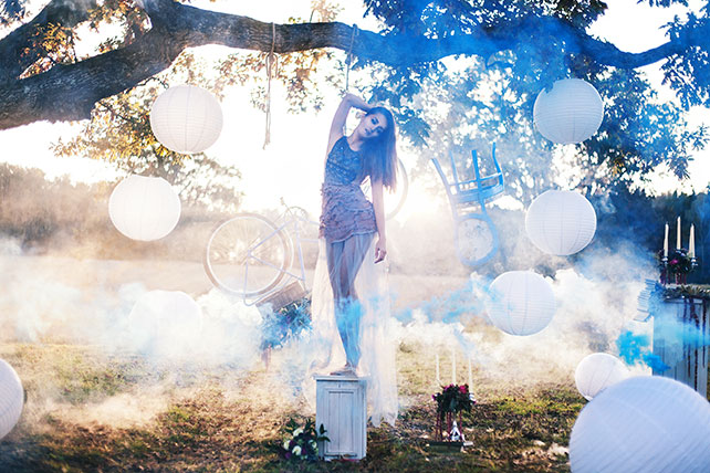 Фотопроект Blogger Bride, фотосессия в воздушном стиле, в дымке, иллюзия полета