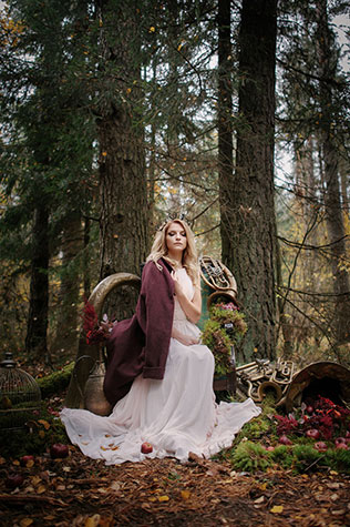 Фотопроект Blogger Bride, стиль бохо, в лесу, невеста, пиджак