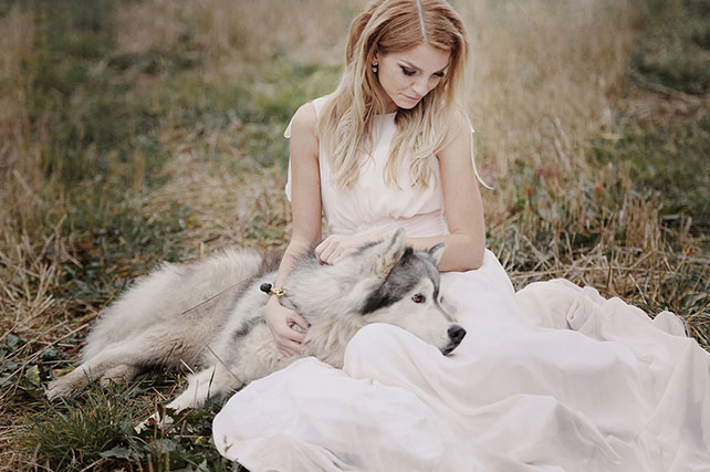 Фотопроект Blogger Bride, стиль бохо, невеста с собакой