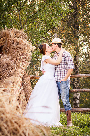 Фотопроект Blogger Bride. Часть 2, жених-пастух и невеста-принцесса на природе